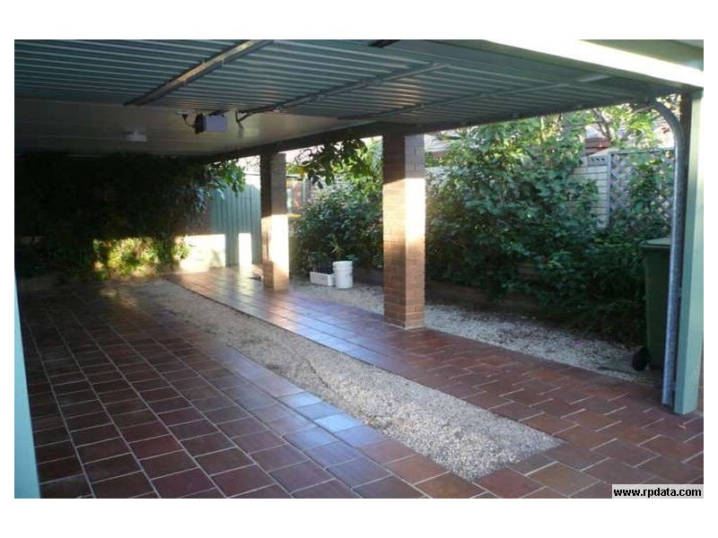 96 Regatta Parade, Southport QLD 4215