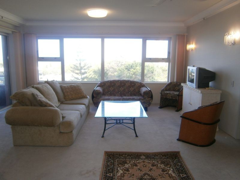 19 Commodore Drive ‘Grand Mariner’, Surfers Paradise QLD 4217