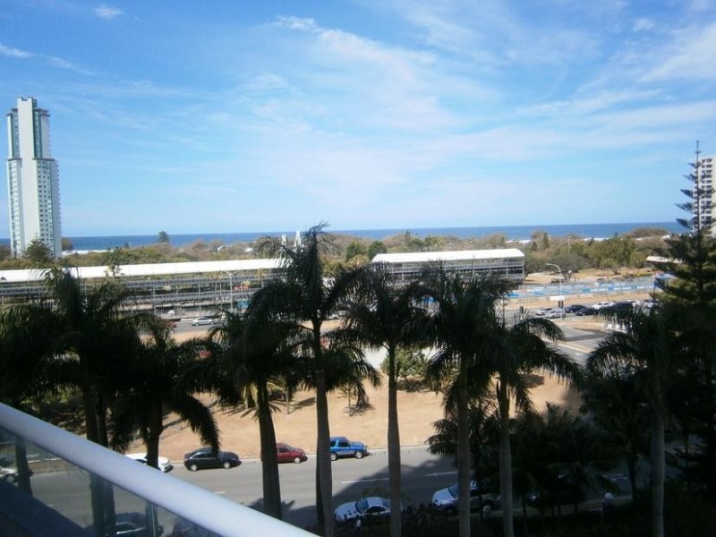 19 Commodore Drive ‘Grand Mariner’, Surfers Paradise QLD 4217