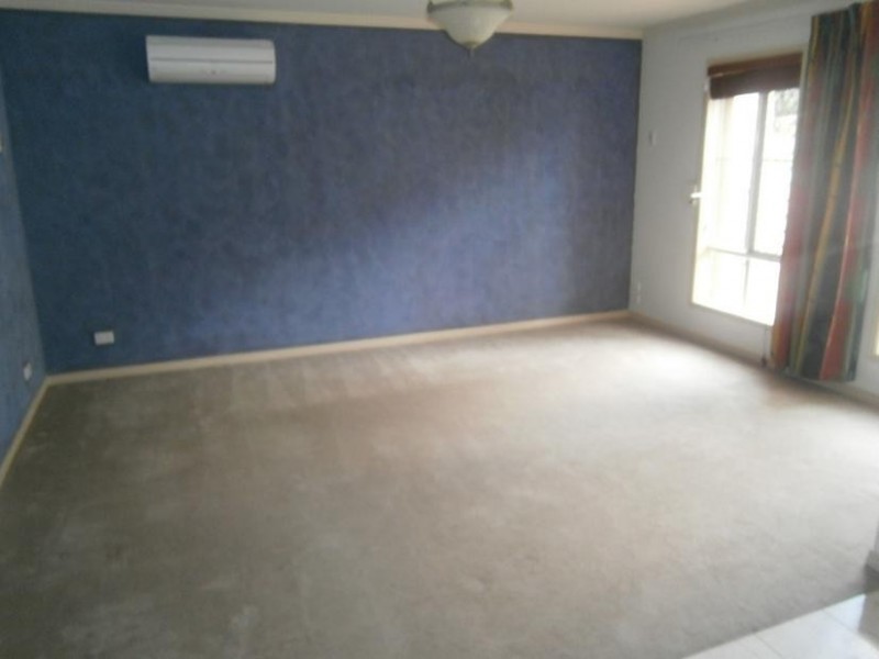 12 Equador Court, Pacific Pines QLD 4211