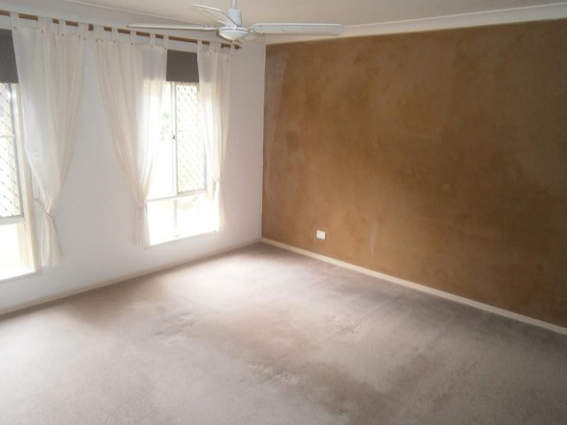 12 Equador Court, Pacific Pines QLD 4211