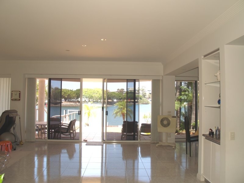 Chevron Island QLD 4217