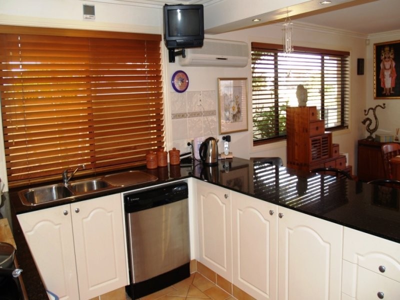 3 Wallaby Place, Sorrento QLD 4217