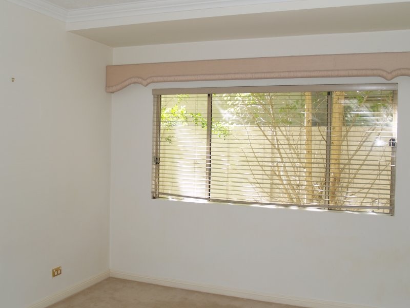 25 Rankin Parade, Main Beach QLD 4217