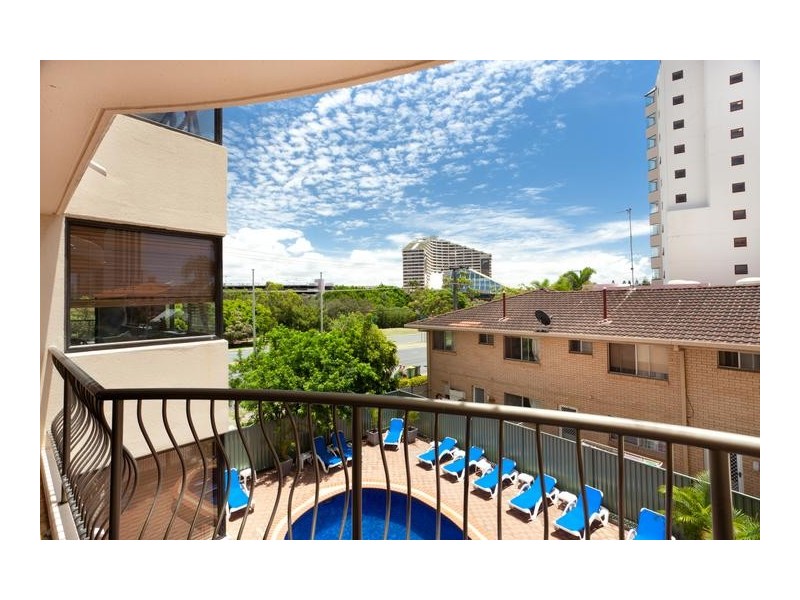 10/40 Surf Parade, Broadbeach QLD 4218