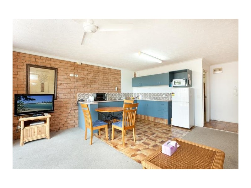 10/40 Surf Parade, Broadbeach QLD 4218