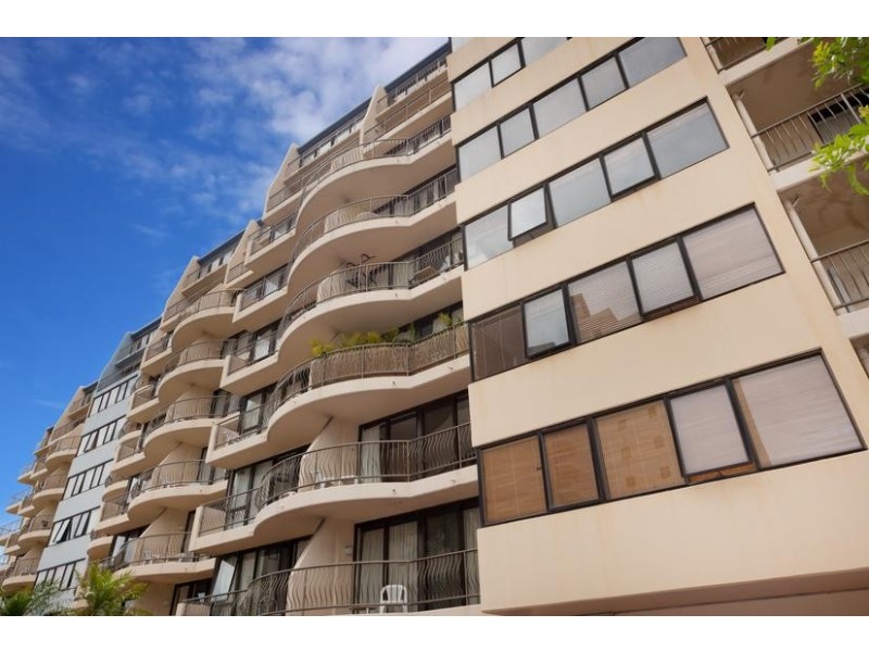 10/40 Surf Parade, Broadbeach QLD 4218