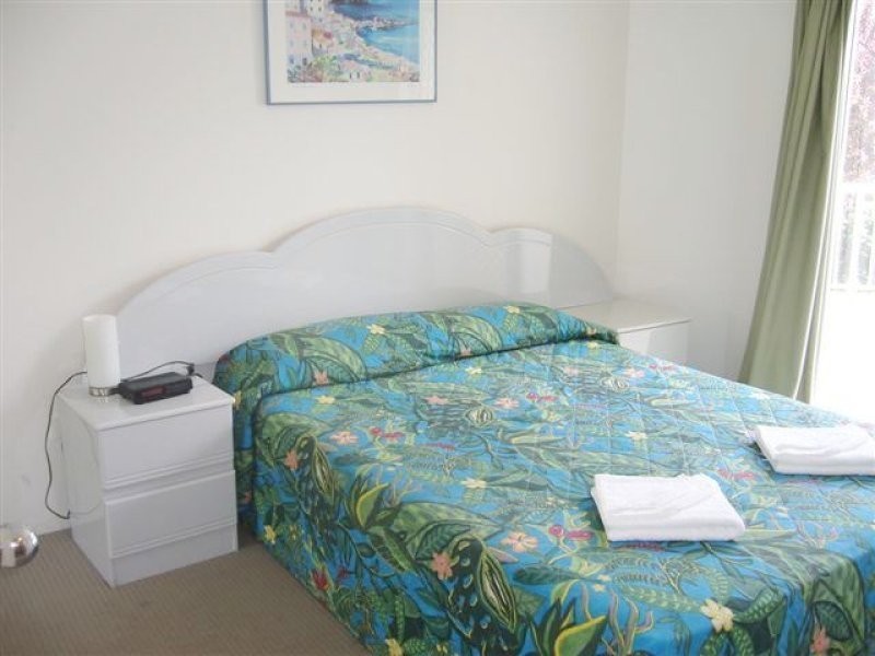 37 ‘Surfers Del Rey’ Peninsular Drive, Surfers Paradise QLD 4217