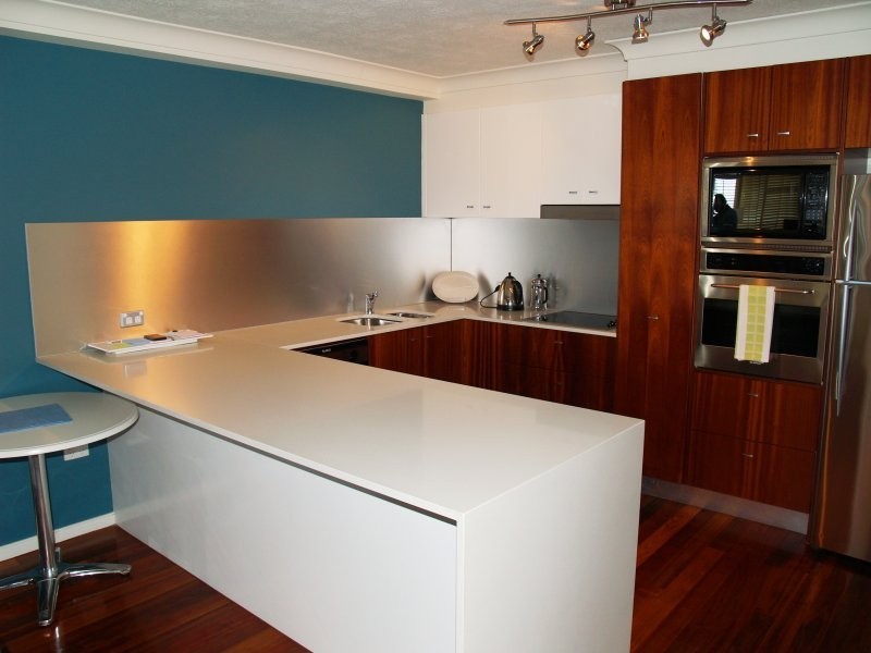 30B Aegean 30 Laycock Street, Surfers Paradise QLD 4217