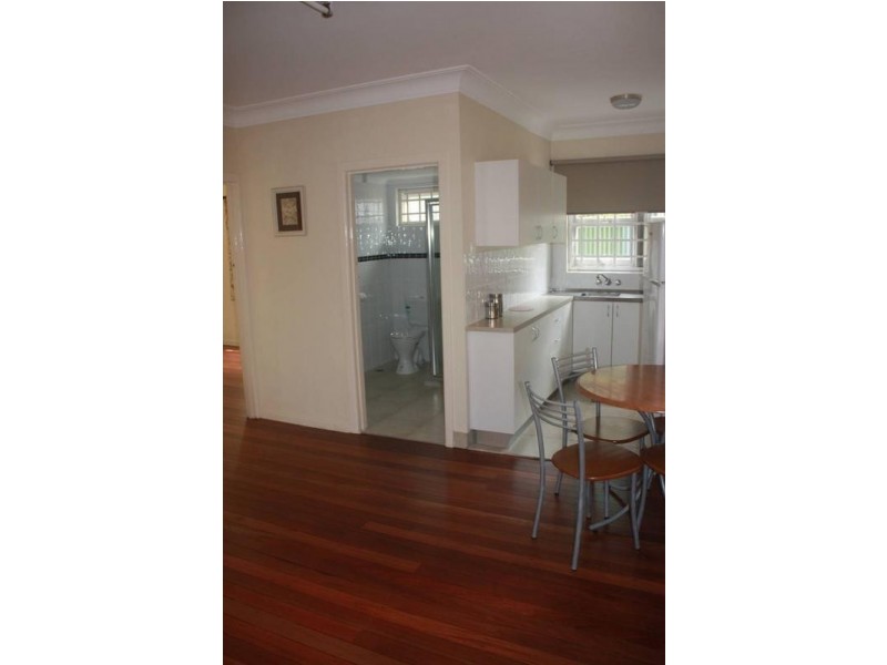 42 Peninsular Drive ‘White lea Lodge’, Surfers Paradise QLD 4217