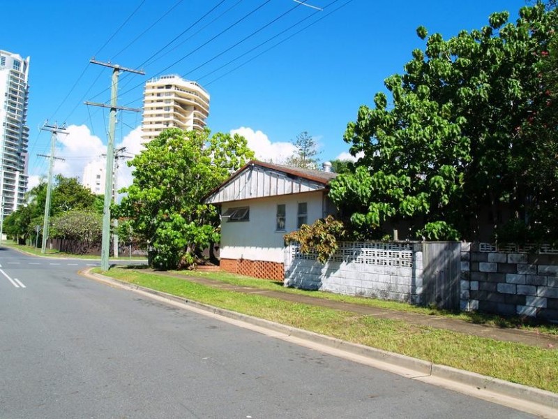21 Pine Avenue, Surfers Paradise QLD 4217