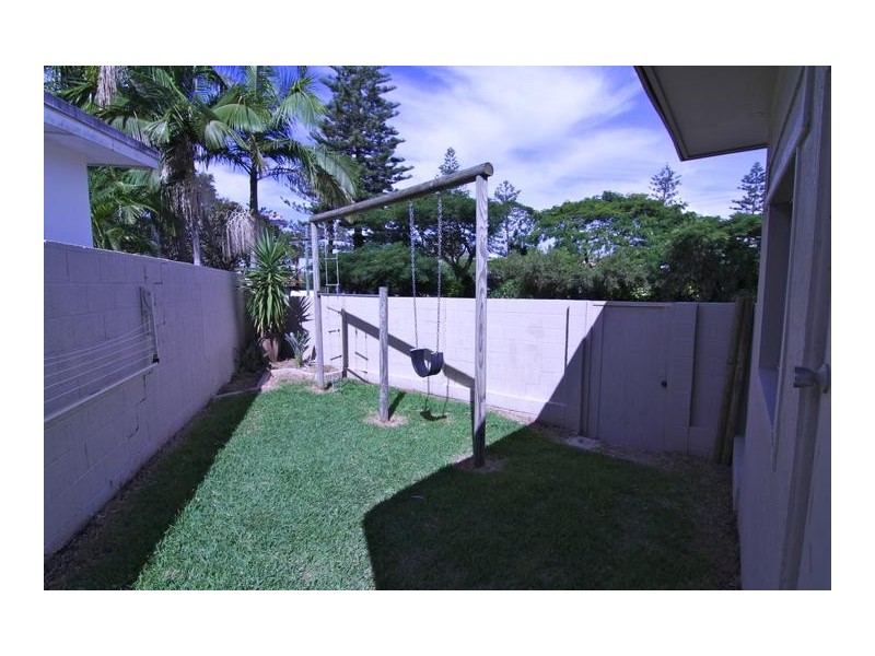 54 Brindisi Avenue, Isle Of Capri QLD 4217