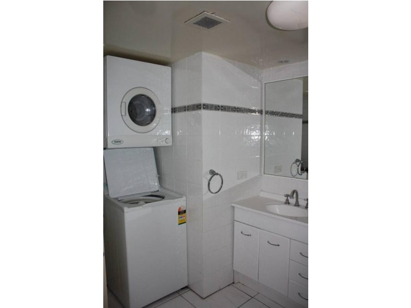 28 Northcliffe Terrace ‘Longbeach Resort’, Surfers Paradise QLD 4217