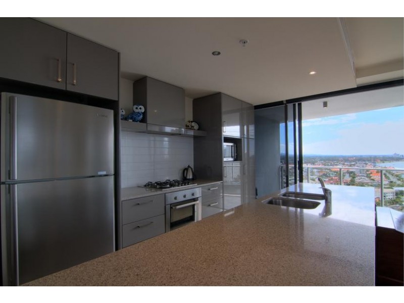 4 Wahroonga Place ‘Avalon’, Surfers Paradise QLD 4217