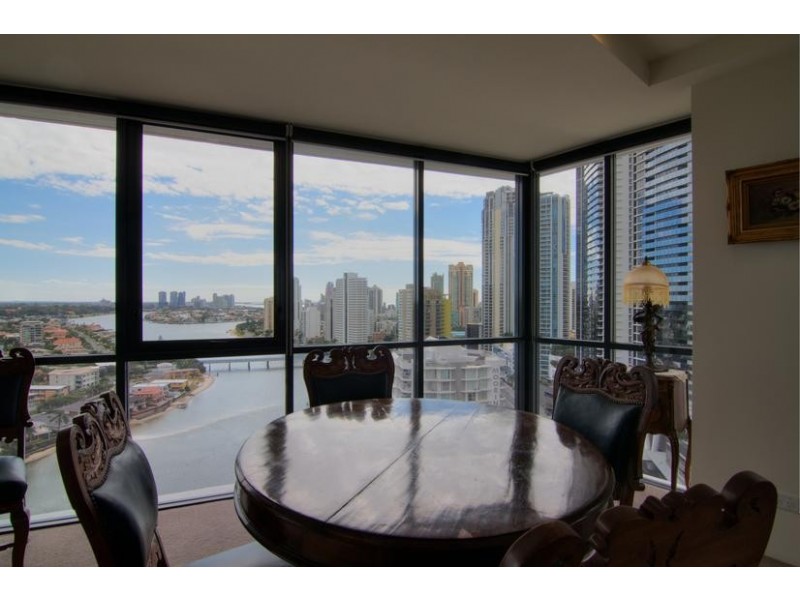 4 Wahroonga Place ‘Avalon’, Surfers Paradise QLD 4217