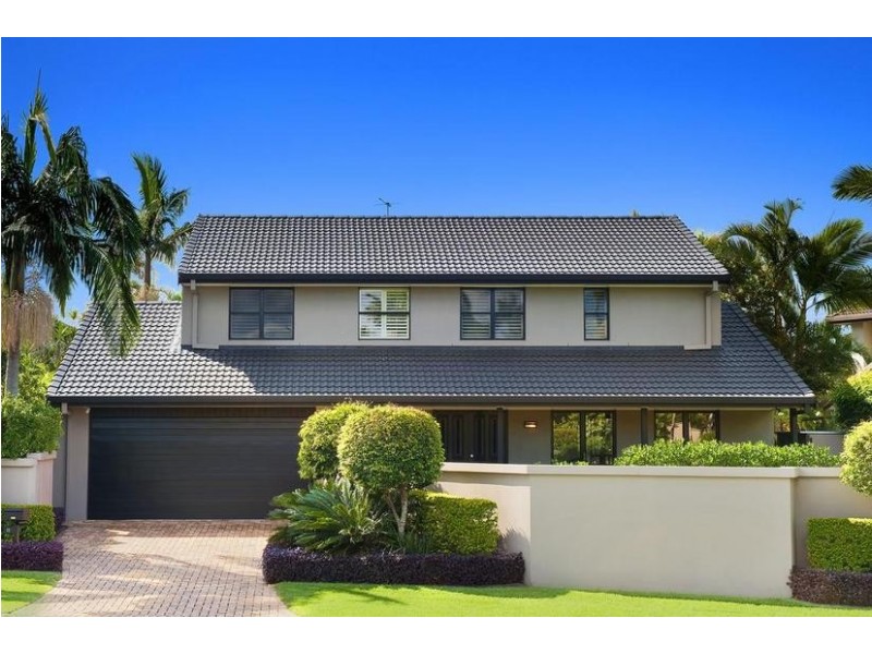 11 Lothian Avenue, Sorrento QLD 4217