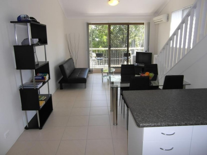 43 Enderley Avenue ‘Anacapri’, Surfers Paradise QLD 4217