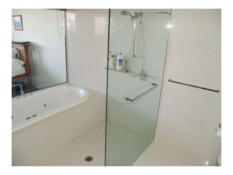 9 Ferny Avenue ‘Circle on Cavill’, Surfers Paradise QLD 4217