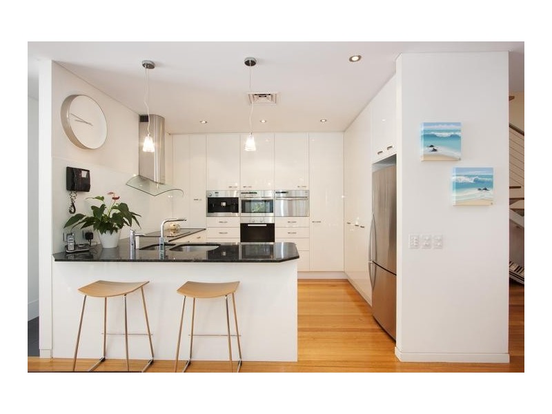 7B Paradise Place, Surfers Paradise QLD 4217