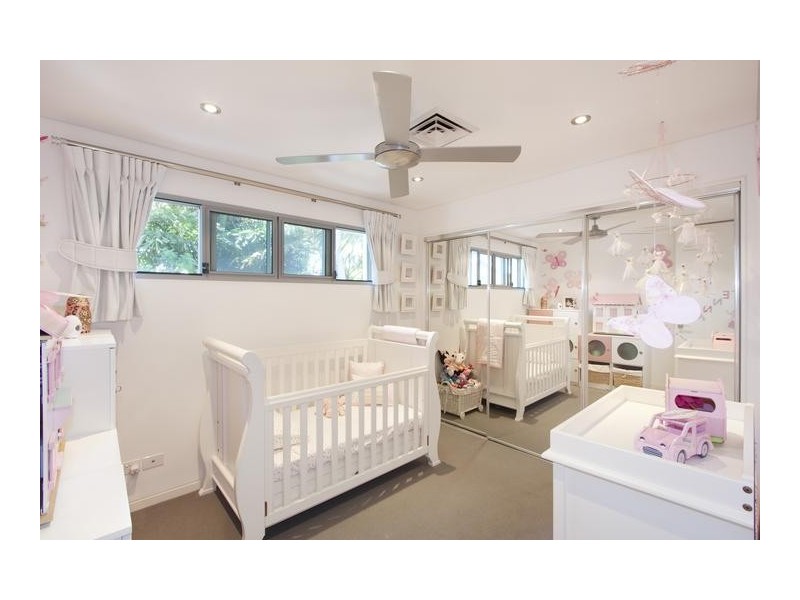 7B Paradise Place, Surfers Paradise QLD 4217