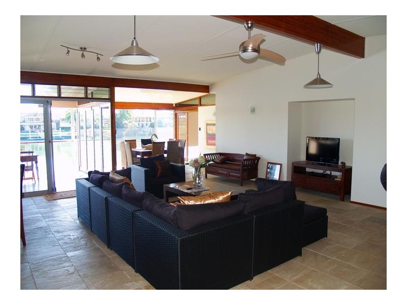 Furlong Street, Broadbeach Waters QLD 4218