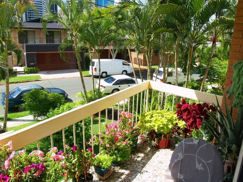 18 Tarcoola Crescent ‘Vegas’, Chevron Island QLD 4217