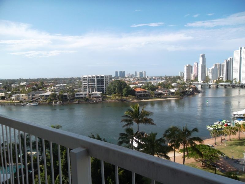 40 Watson Esplanade ‘RIVER PARK’, Surfers Paradise QLD 4217