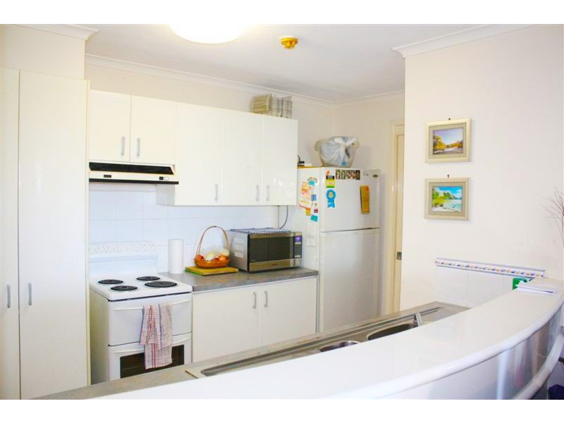 12 Enderley Avenue ‘Baronnet’, Surfers Paradise QLD 4217