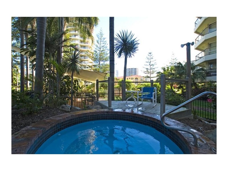 12 Enderley Avenue ‘Baronnet’, Surfers Paradise QLD 4217