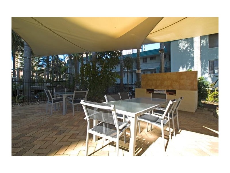 12 Enderley Avenue ‘Baronnet’, Surfers Paradise QLD 4217
