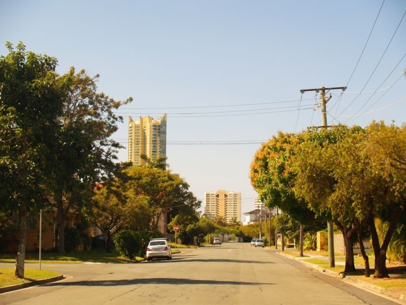 38 Dalpura Street, Chevron Island QLD 4217