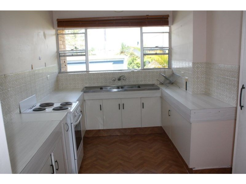 10 Sunrise Boulevard ‘Sunrise Chalet’, Surfers Paradise QLD 4217