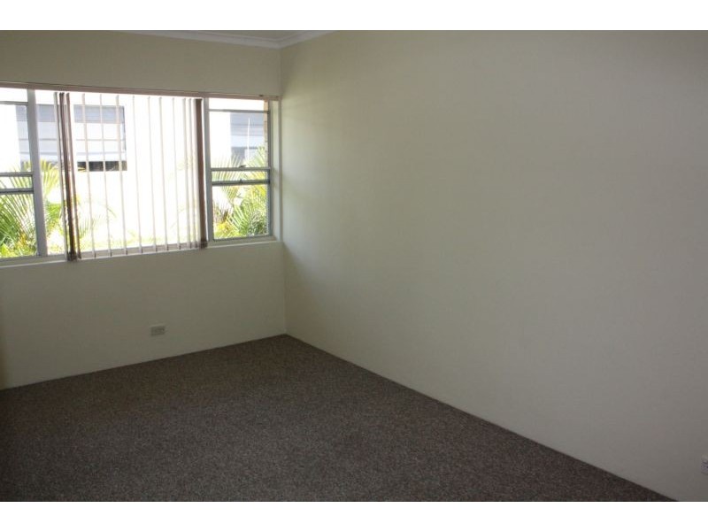 10 Sunrise Boulevard ‘Sunrise Chalet’, Surfers Paradise QLD 4217