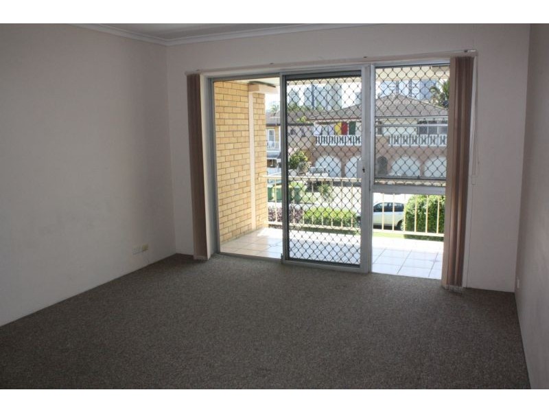 10 Sunrise Boulevard ‘Sunrise Chalet’, Surfers Paradise QLD 4217