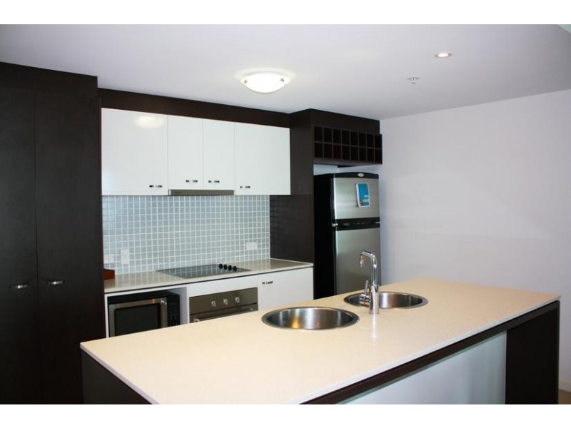 18 Fern Street ‘Wings Residential Resort & Spa’, Surfers Paradise QLD 4217