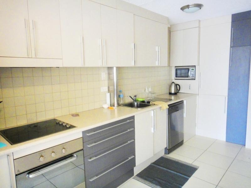 10 Frederick Street ‘Mabrouka’, Surfers Paradise QLD 4217