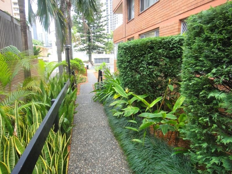 10 Frederick Street ‘Mabrouka’, Surfers Paradise QLD 4217