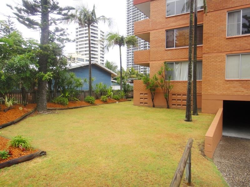 10 Frederick Street ‘Mabrouka’, Surfers Paradise QLD 4217