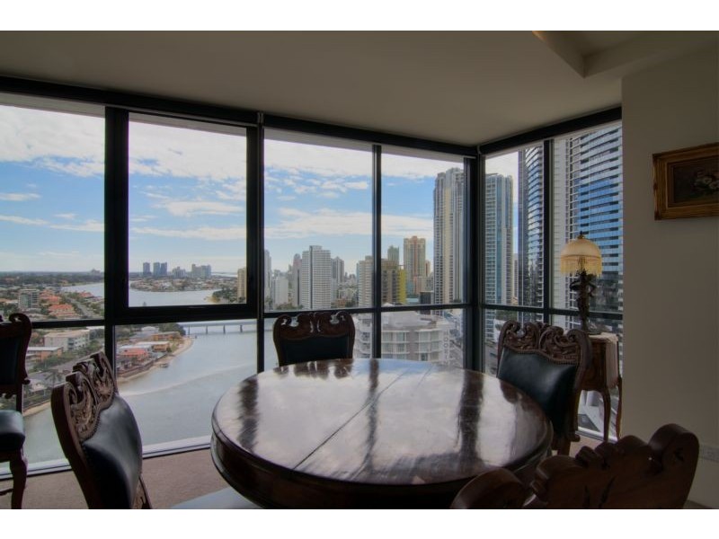 4 Wahroonga Place ‘Avalon’, Surfers Paradise QLD 4217