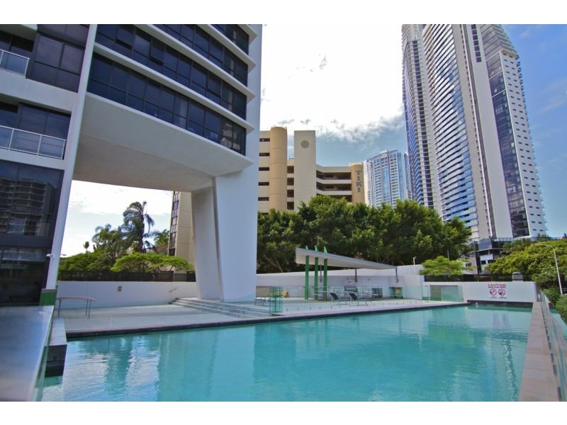 4 Wahroonga Place ‘Avalon’, Surfers Paradise QLD 4217