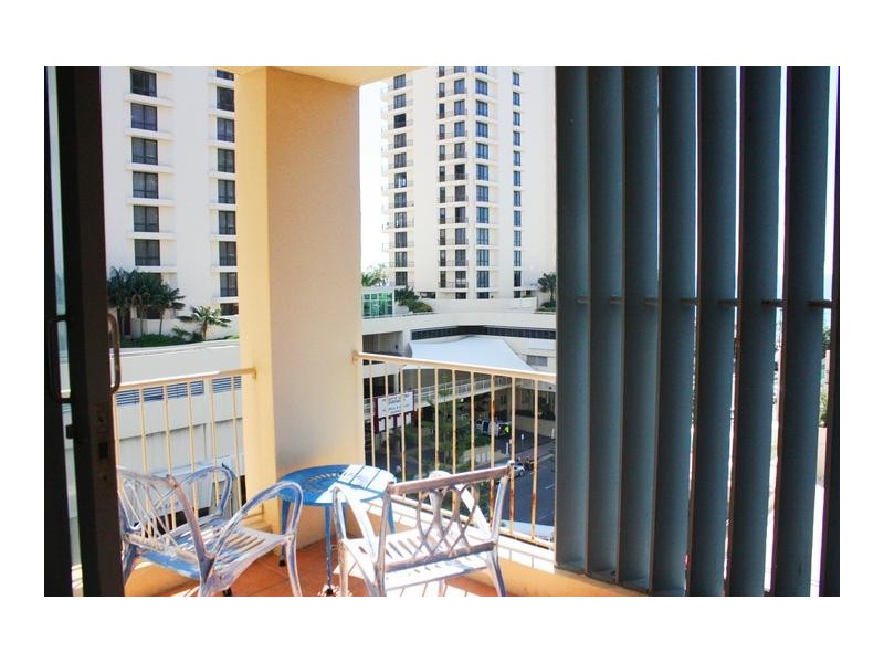 34 Hanlan Street ‘Kinkabool’, Surfers Paradise QLD 4217