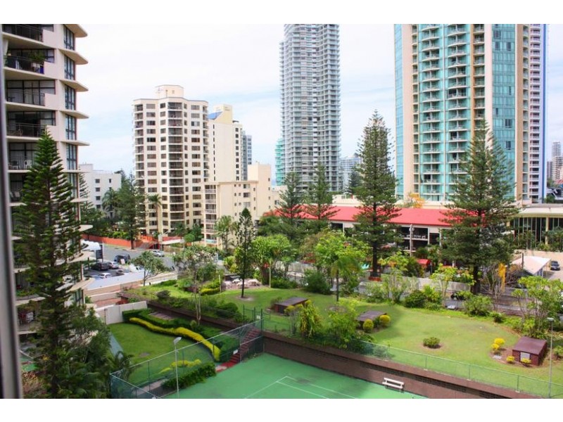 34 Hanlan Street ‘Kinkabool’, Surfers Paradise QLD 4217