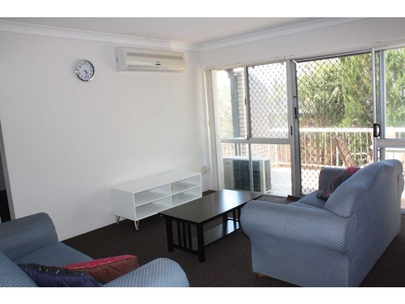 12 Leonard Avenue, Surfers Paradise QLD 4217