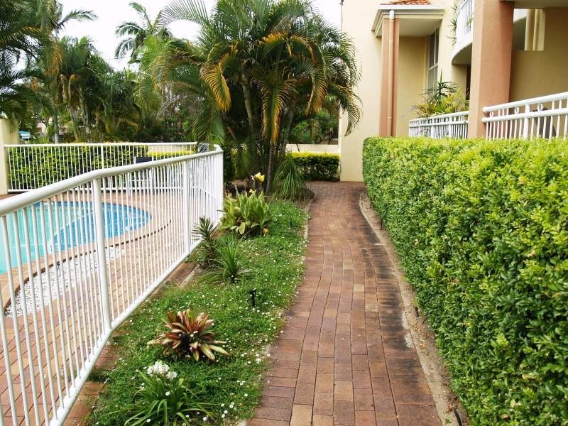 30 Dalpura St, Chevron Island QLD 4217