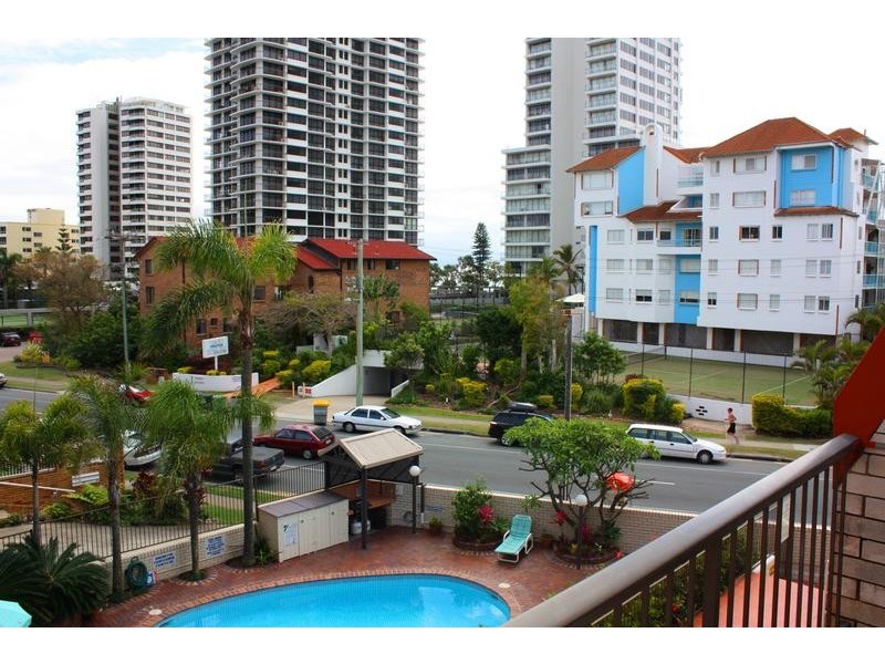 25 Old Burleigh Road ‘Surf Spray Court’, Broadbeach QLD 4218