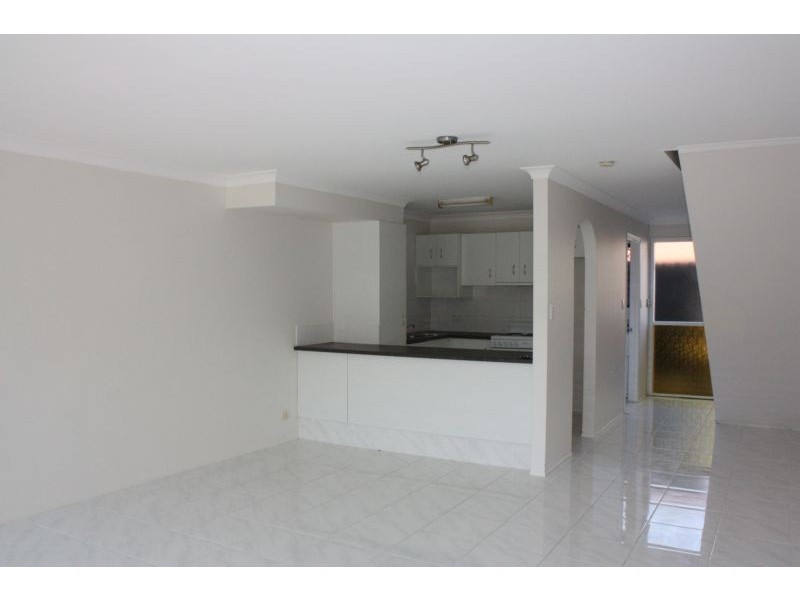 86 Lawrence Drive, Nerang QLD 4211