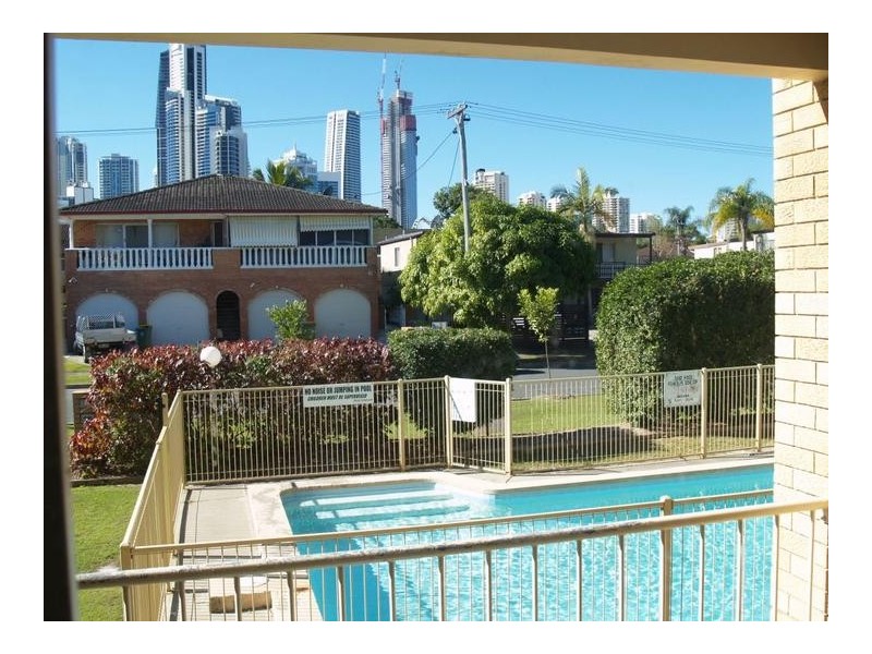 10 Sunrise Boulevard ‘Sunrise Chalet’, Surfers Paradise QLD 4217