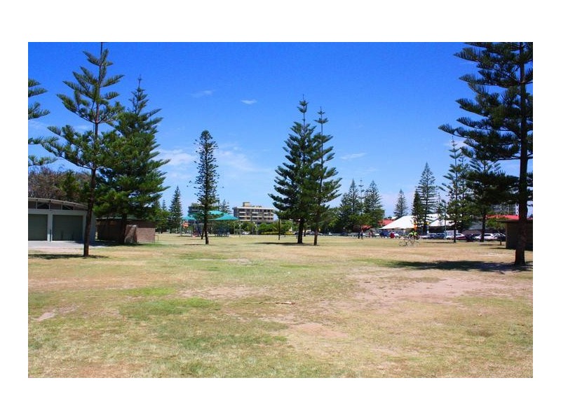 6 George Avenue ‘Orchid Beach’, Broadbeach QLD 4218