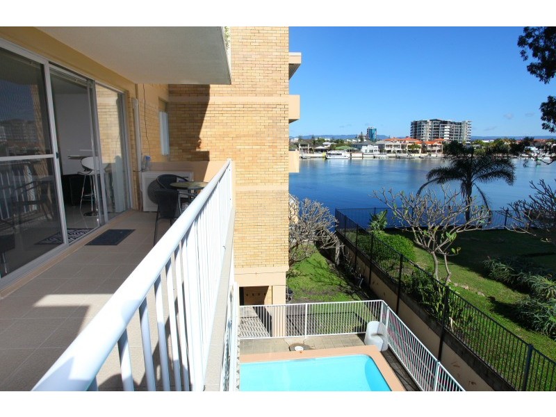 28 Riverview Parade ‘Paringa’, Surfers Paradise QLD 4217