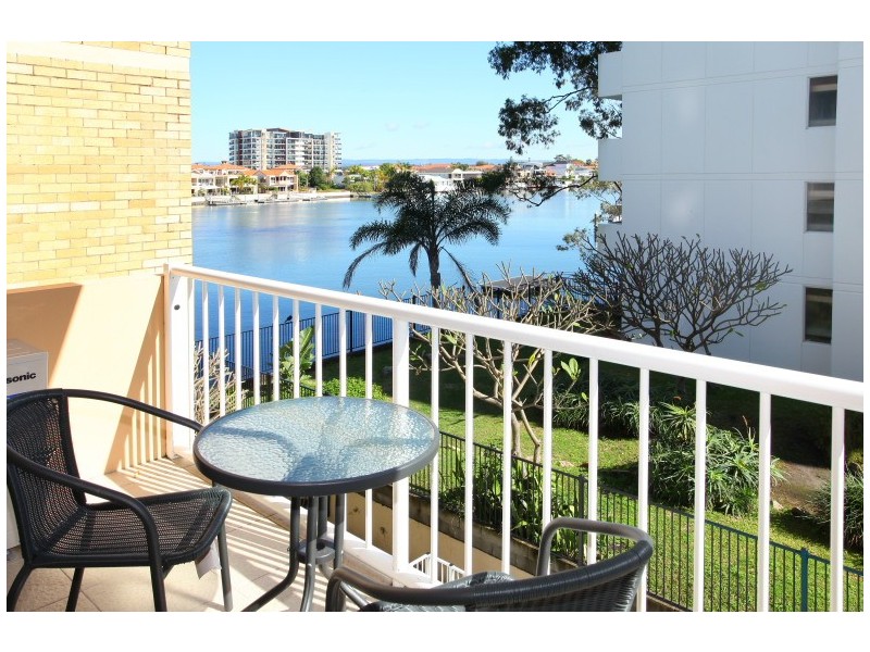 28 Riverview Parade ‘Paringa’, Surfers Paradise QLD 4217